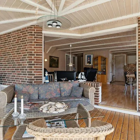 4 Bedroom Gorgeous In Romo