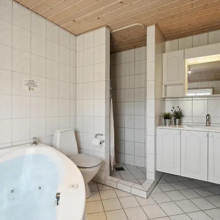 Ferienhaus 4 Bedroom Gorgeous In Romo *