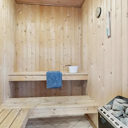 4 Bedroom Gorgeous In Romo *