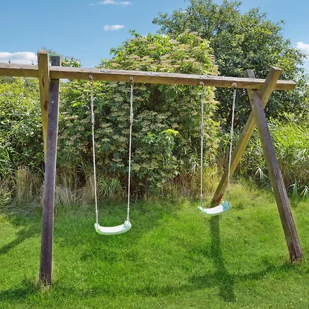 別荘 4 Bedroom Gorgeous In Romo *